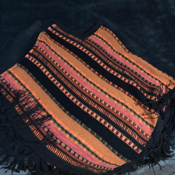 Poncho - Picture 2 of 3